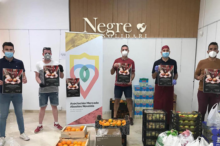 Negre Solidari recauda más de 6.000 euros en un mes