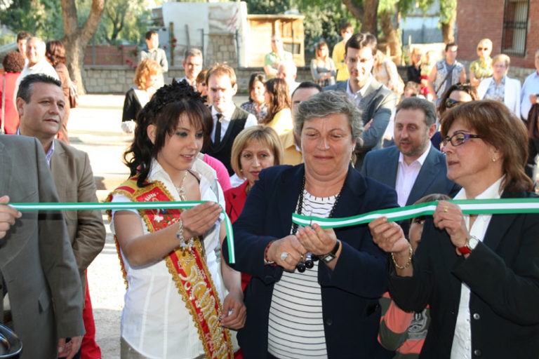 El barrio de La Estación inaugura el nuevo centro social y presenta su revista de fiestas