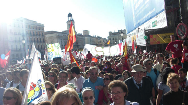 Colegios Católicos en Manifestación «Por la vida»