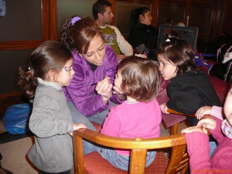 El Casino de Novelda realiza talleres para los más pequeños