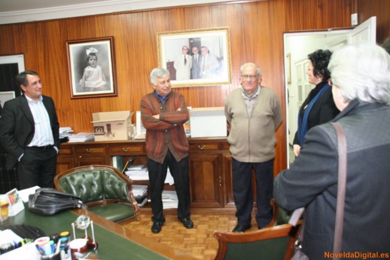 Visita de la alcaldesa de Monforte a Carmencita