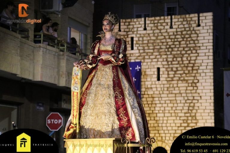 Astures deslumbra con el boato cristiano de su 50 aniversario