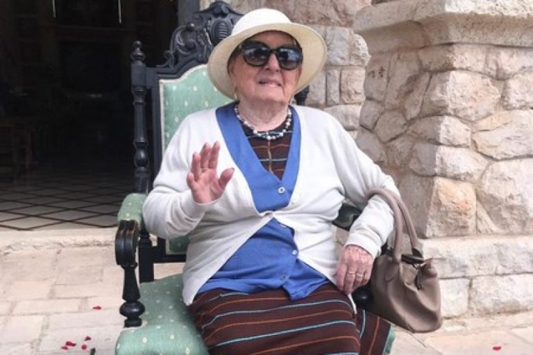 Josefina Cantó Pastor, una noveldense que supera los 100 años de edad
