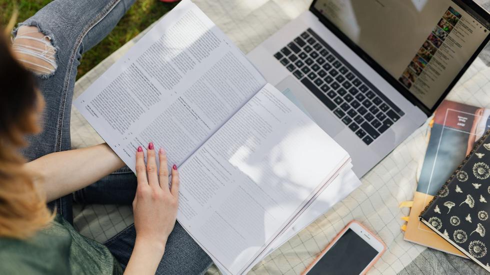 La Generalitat resuelve la convocatoria de 278 becas GV-Talent del curso 2024-2025