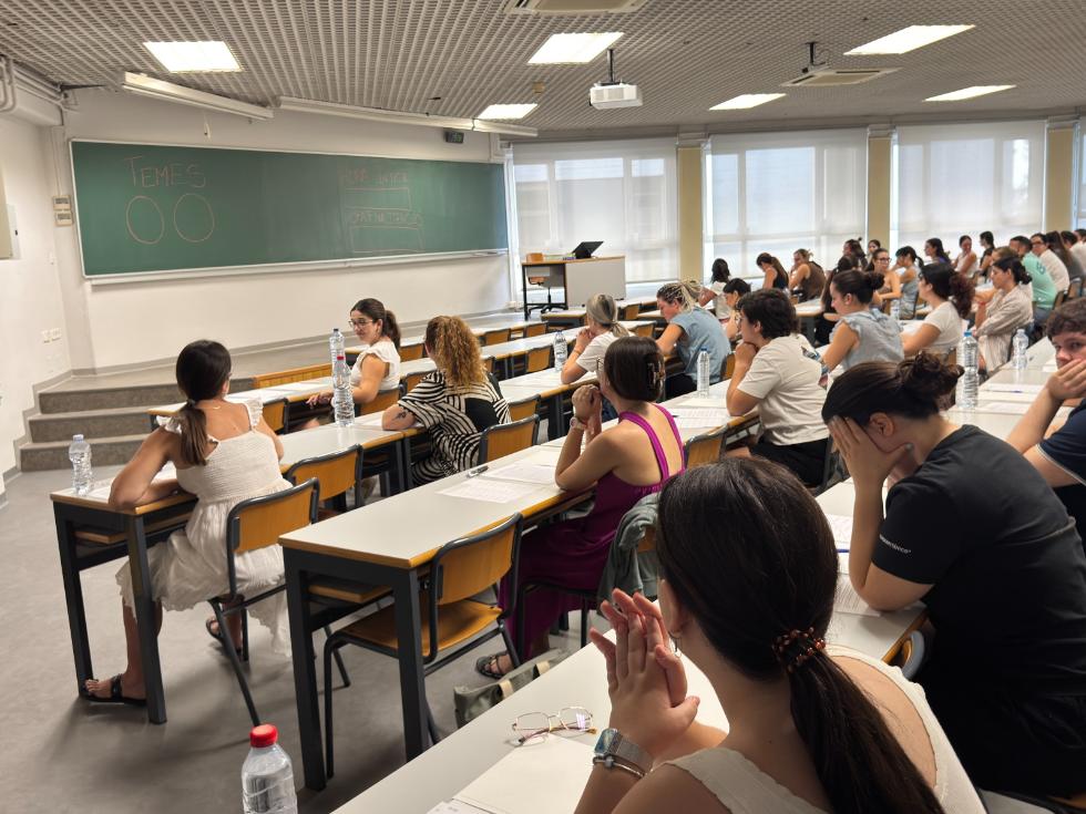 Educación presenta la nueva convocatoria de oposiciones docentes de Secundaria con 2.052 plazas y mejoras en la gestión del proceso selectivo